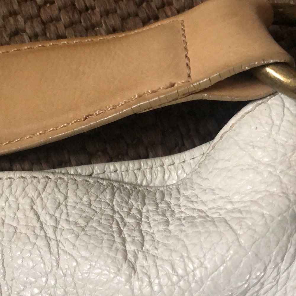 Beautiful leather handbag ๐ - Picture 11 of 12